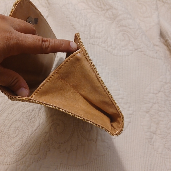 Aldo ratton style with embroidery clutch or wristlet - Picture 8 of 11